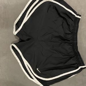 Women’s Small Black Nike shorts